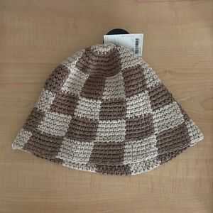 Forever 21 Checkered Crochet Bucket Hat